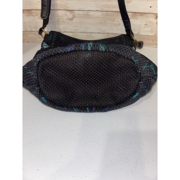 Lucky Brand Asha Tribal Aztec Black Embroidered Tapestry Bucket Crossbody Bag - Picture 3 of 5